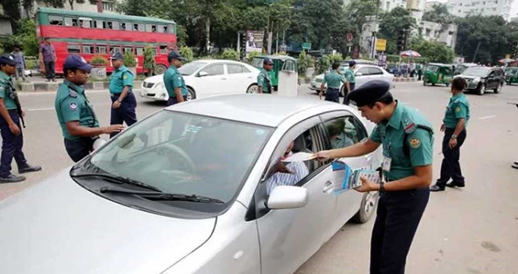 ট্রাফিক আইনে একদিনে প্রায় ৩৮ লাখ টাকা জরিমানা